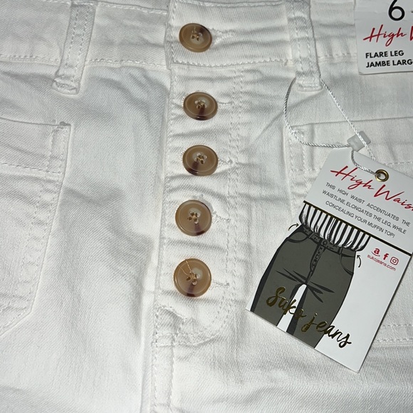 NEW Suko Jeans White High Waist Flare Leg Jeans Women’s Size 6 - Picture 3 of 10